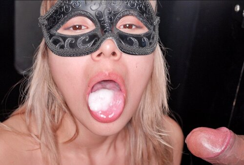 Puta Locura: She Drinks It All – Melody