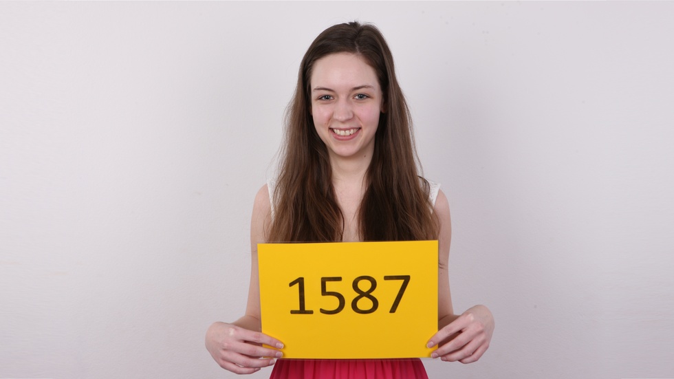 Jana - Czech Casting 1587.