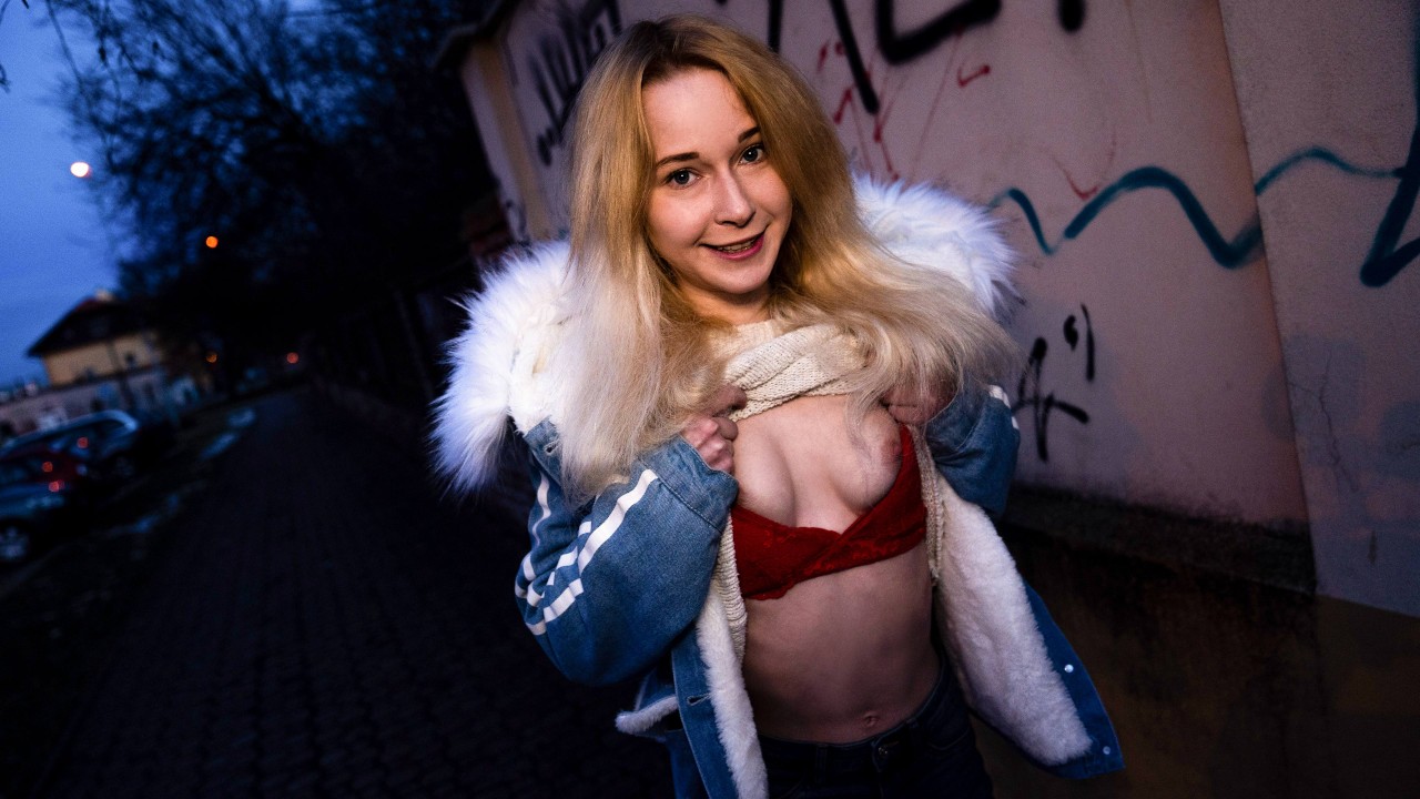 Public Agent: Fresh Face Model Facial – Sweetie Plum