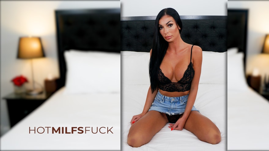 Hot MILFs Fuck – Nikita Reznikova