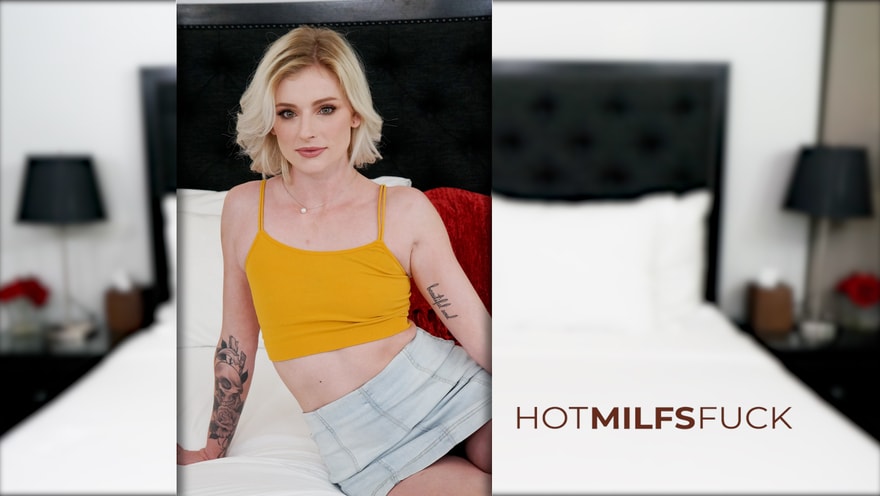 Hot MILFs Fuck – Hyley Winters