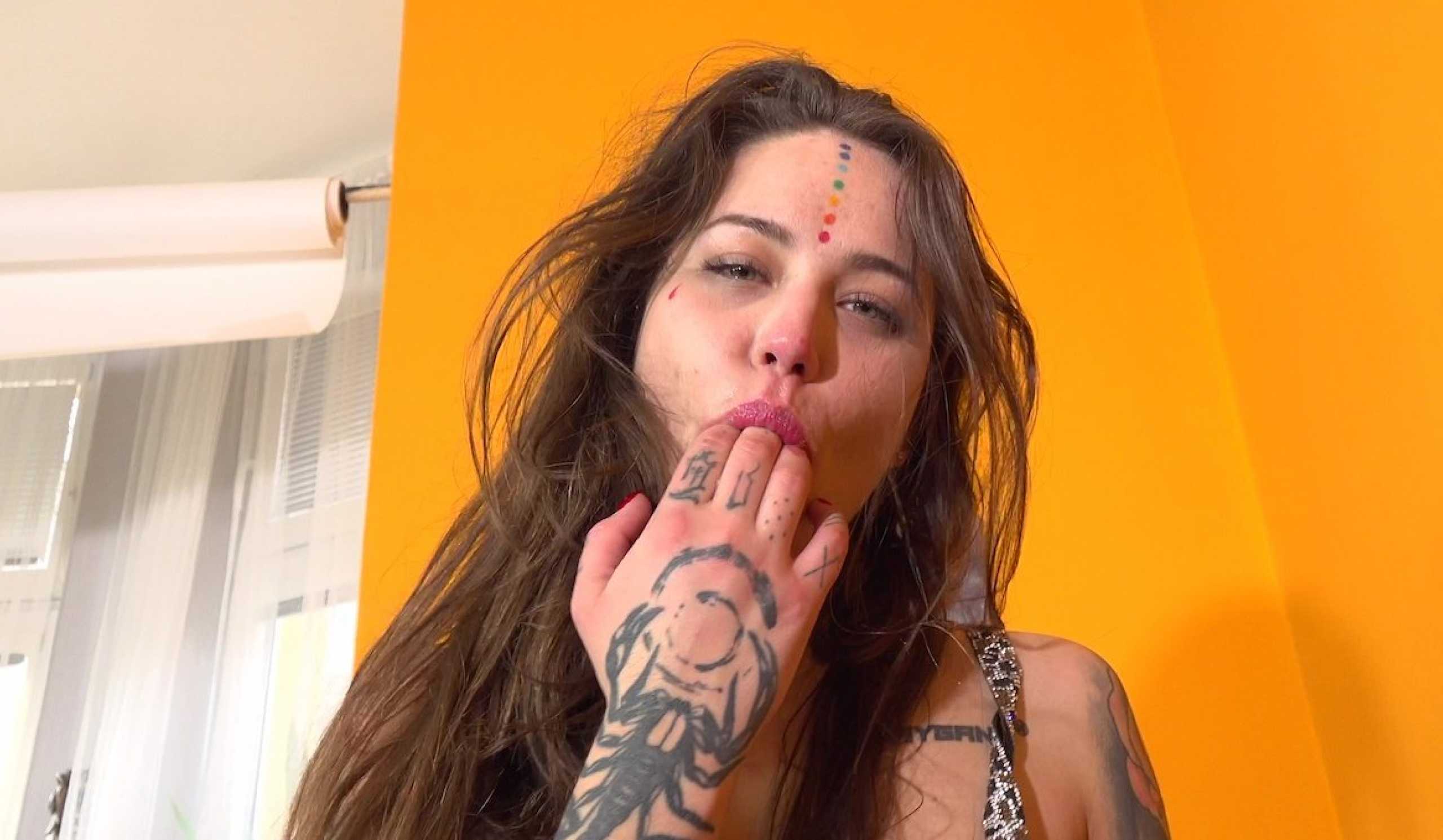 Hunter POV: Tattooed brunette sex goddess banged hard – Mari Galore