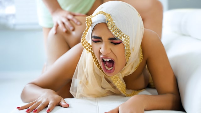 Hijab Hookup: Boyfriend Trouble – Babi Star