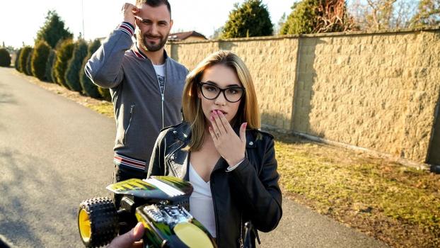 Hunt4K: Didn’t Teach to Drive and Fucked Her – Rika Fane
