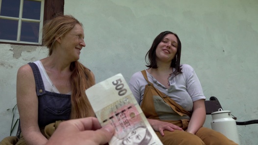 Czech Streets – Country Girls
