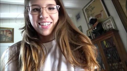 Anal Therapy: Girlfriend Playtime – Isabel Moon