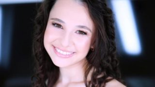 Amateur Allure – Liz Jordan Returns to Show Off Her Oral Skills, Get Fucked and Swallow Sperm