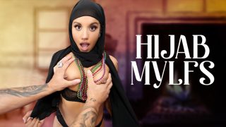 Hijab Mylfs – Nina White’s First Mardi Gras
