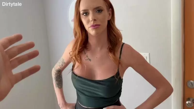 OnlyFans Jessica Aaren – I Cheerrr Up My Busty Stepmom