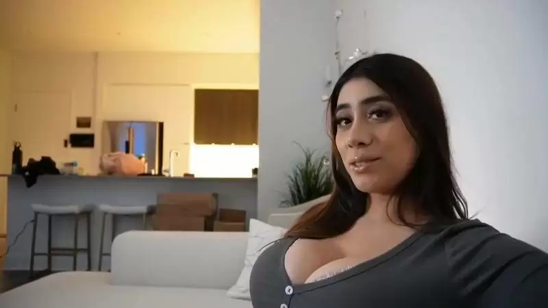 OnlyFans Violet Myers – Netflix And Smash POV Pounding